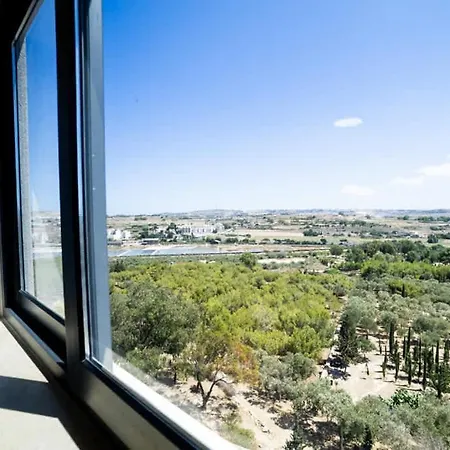 公寓 Stunning With Sea & Country View - By Hostmt